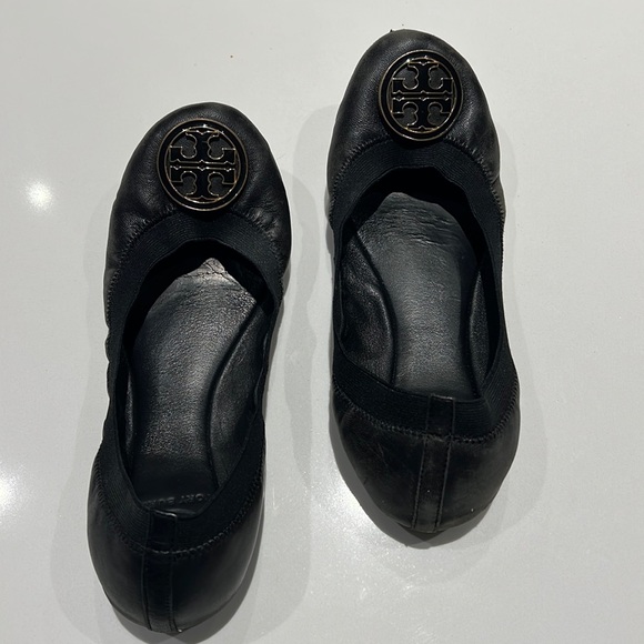 Tory Burch Black Caroline Ballet Flats - Picture 1 of 4